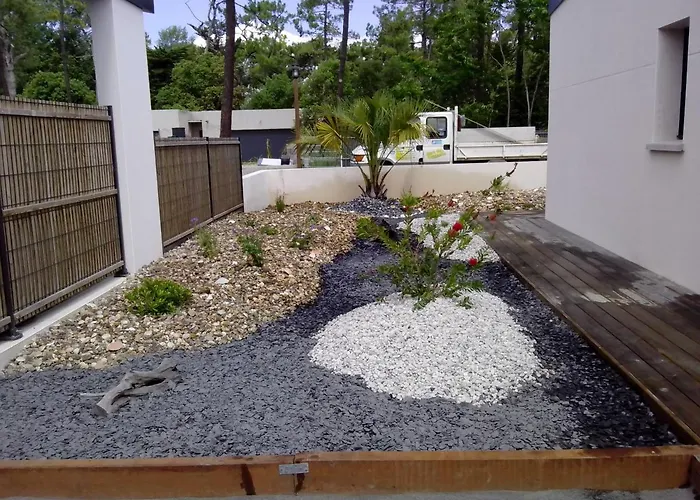 House With Private Pool Дом отдыха